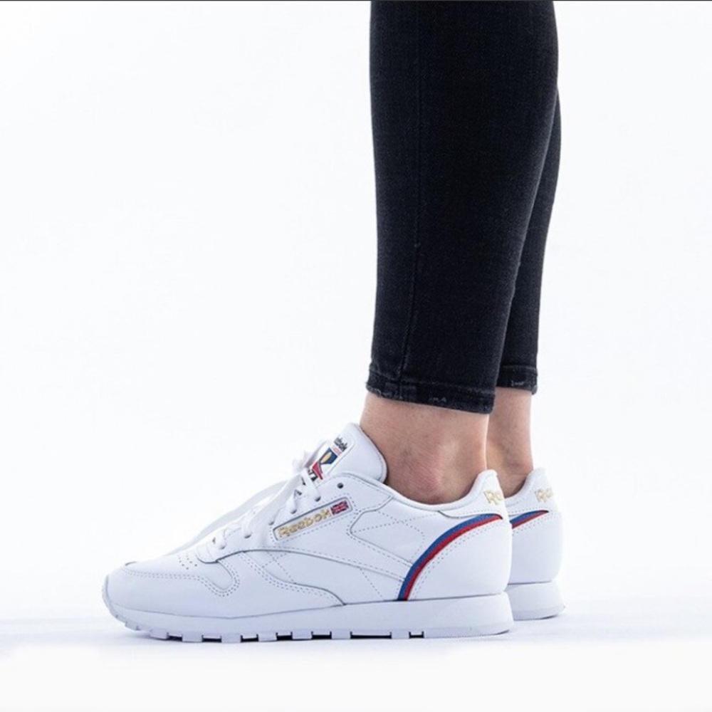 BNIB REEBOK Classic Leather World Flag Sneaker, 8M
